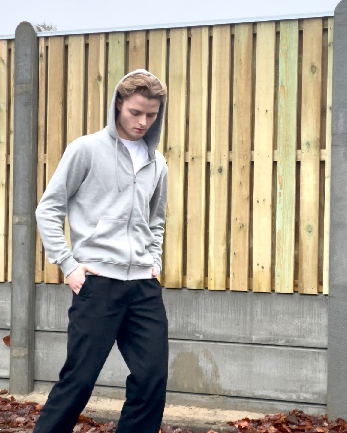 EST. 2025. 01 - Zip Up