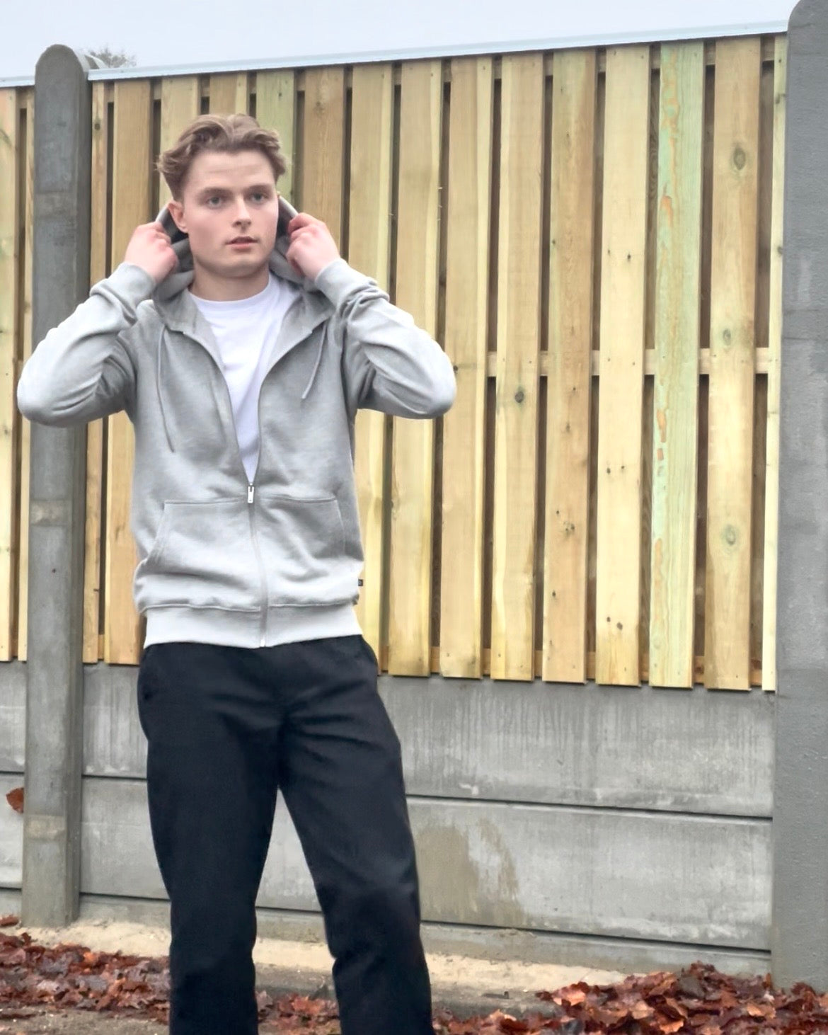 EST. 2025. 01 - Zip Up